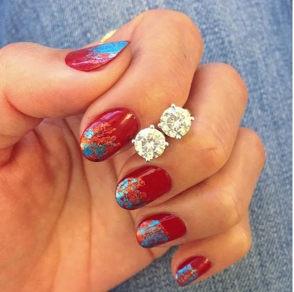 An amazing mani shared by Jennifer Yoo of Women’s Health. The earrings? Our new Forever One™ Unity studs!