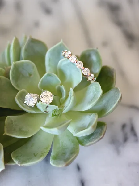 Modeling a moissanite gemstone