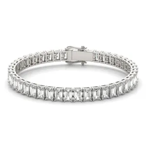 Emerald Couture Classic Basket Tennis Bracelet image, 