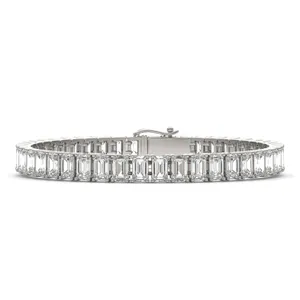 Emerald Couture Classic Basket Tennis Bracelet image, 