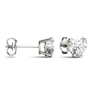 Heart Four-Prong Basket Stud image, 