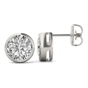 Round Brilliant Bezel Stud image, 