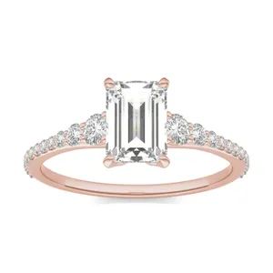 Emerald Signature Graduated Side-Stone Engagement Ring image, Emerald Signature Graduated Side-Stone Engagement Ring