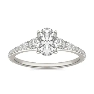 Oval Signature Graduated Side-Stone Engagement Ring image, 