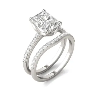 Radiant Signature Petite Side-Stone Bridal Set image, 