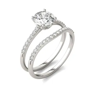 Round Brilliant Signature Petite Side-Stone Bridal Set image, 