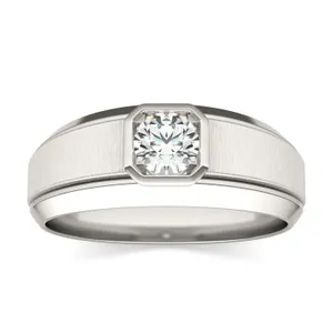 Round Brilliant Hero Signature Solitaire Men's Wedding Ring image, 