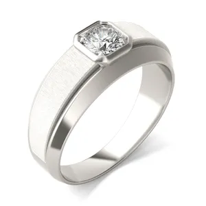 Round Brilliant Hero Signature Solitaire image, 