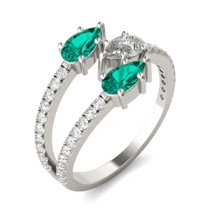 Emerald Rea Accented Ring image, 