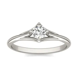 Round Brilliant Petite Kite Set Tapered Ring image, 
