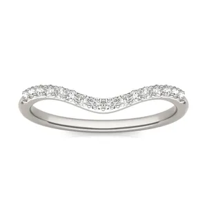 Oval Signature Accented Halo Mini Matching Band image, 