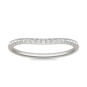 Cushion Signature Petite Side-Stone Petite Matching Band image, 