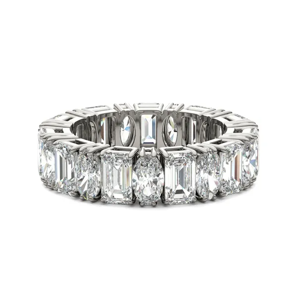 Oval and Emerald Waltz Eternity Band