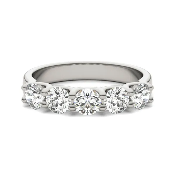 Round Brilliant Cinque Anniversary Band