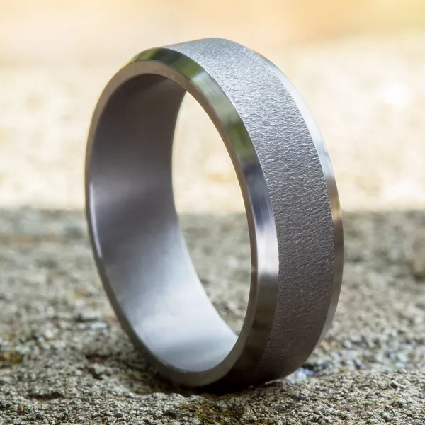 Beveled Edge Textured Men's Wedding Ring