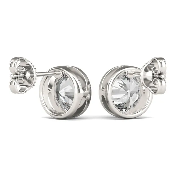 Round Brilliant Bezel Stud