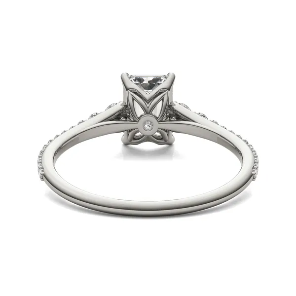 Emerald Signature Graduated Side-Stone Engagement Ring