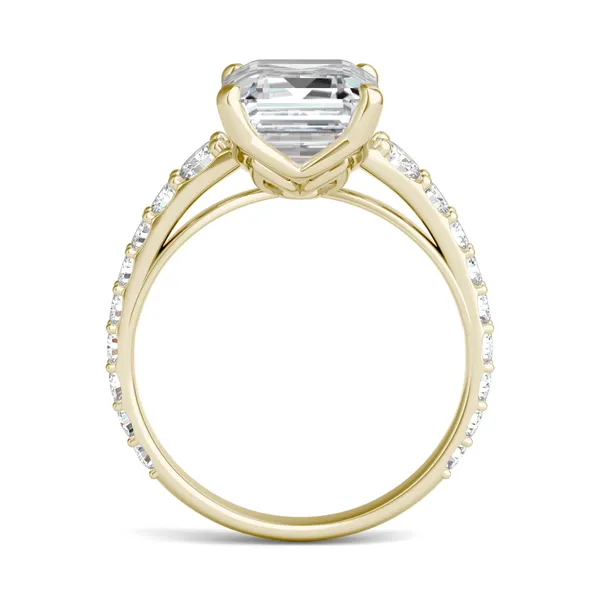 Emerald Signature Graduated Side-Stone Engagement Ring