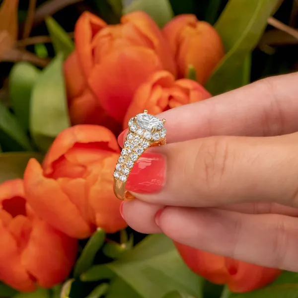 Oval Signature Pavé Accented Halo