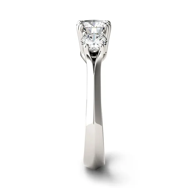 Round Brilliant Trio Classic Engagement Ring