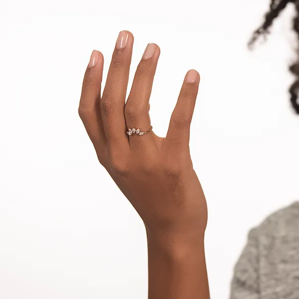 Tulip Curved Wedding Ring