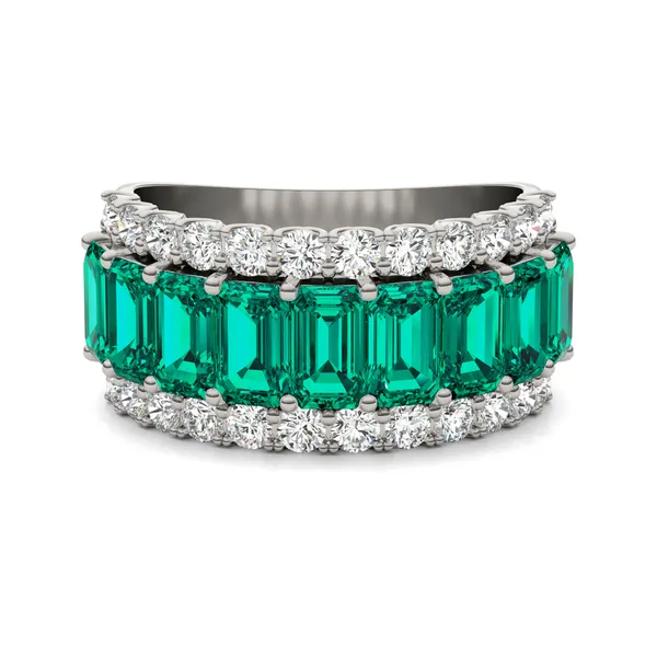 Emerald Huntress Ring