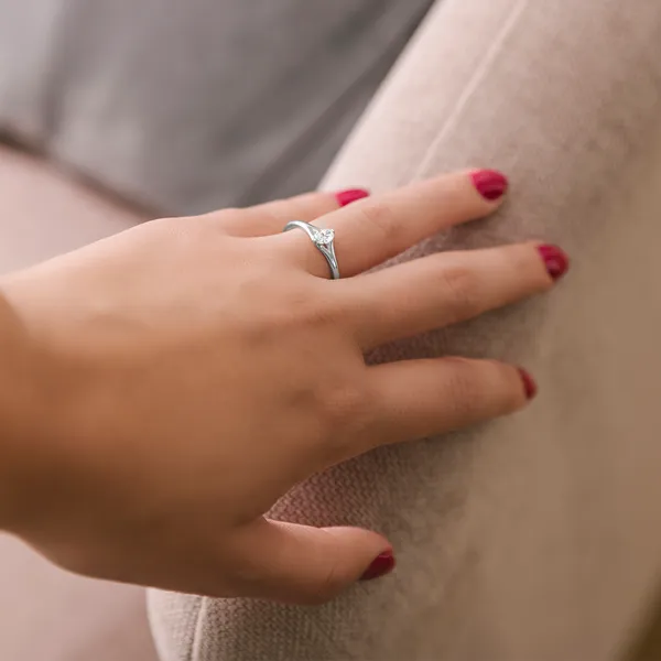 Oval Two-Prong Split Shank Petite Ring